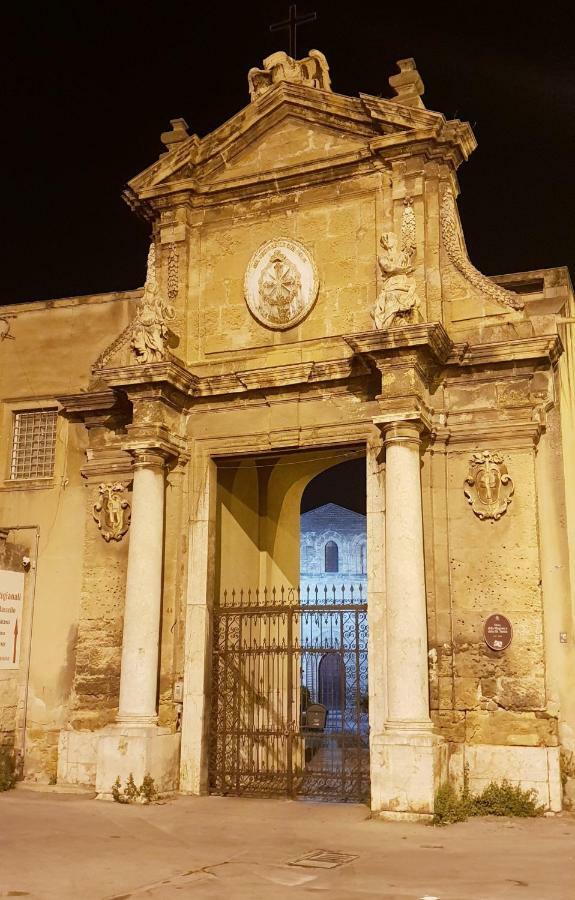 Ferienwohnung Casa Dei Lylium Palermo Exterior foto